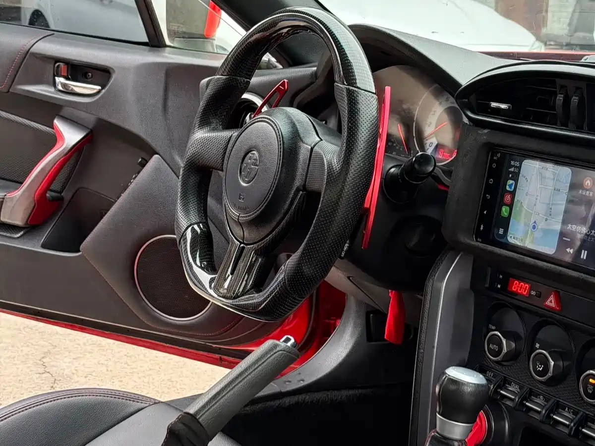 Toyota 86 2013 2.0L Automatic Luxury фото 8