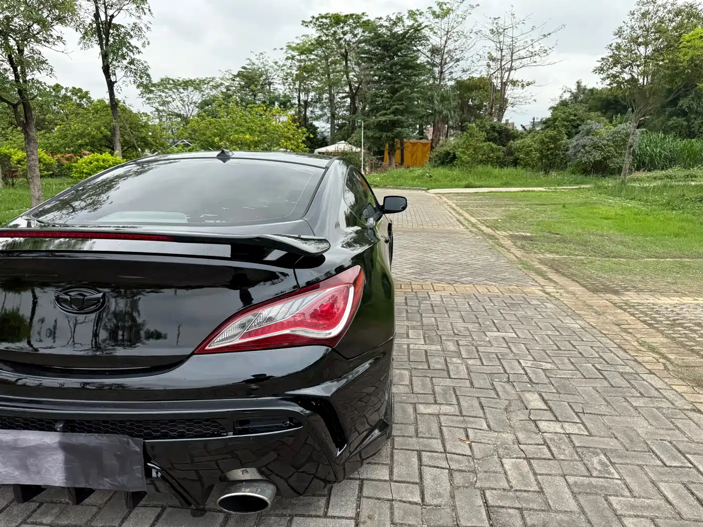 Hyundai Genesis Coupe 2012 2.0T Automatic Luxury Edition фото 9