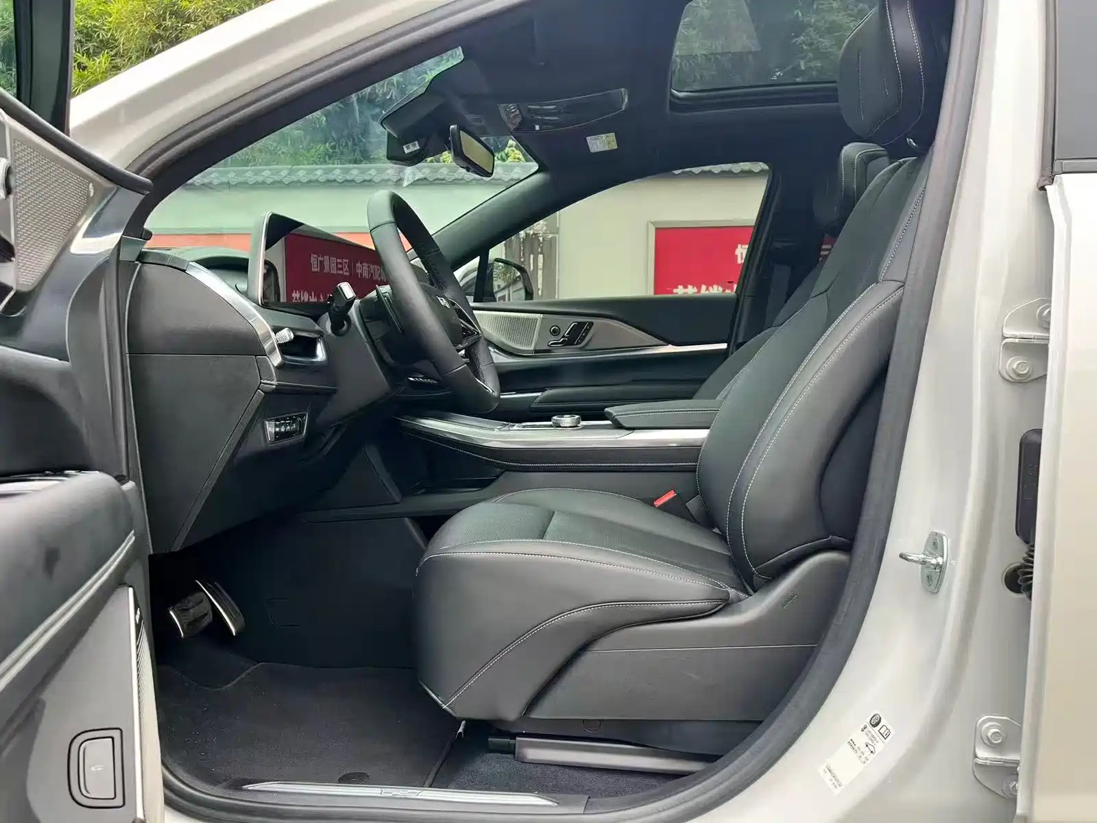 Фото 4 - Cadillac XT5