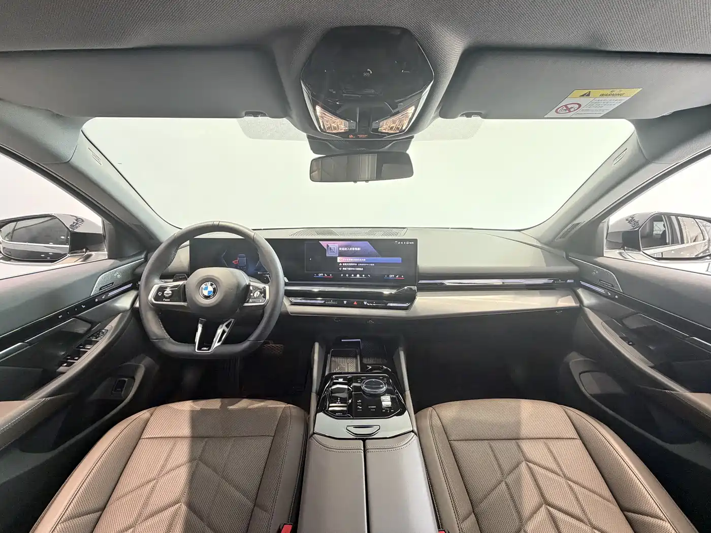 BMW 5 Series 2024 525Li M Sport Package фото 16