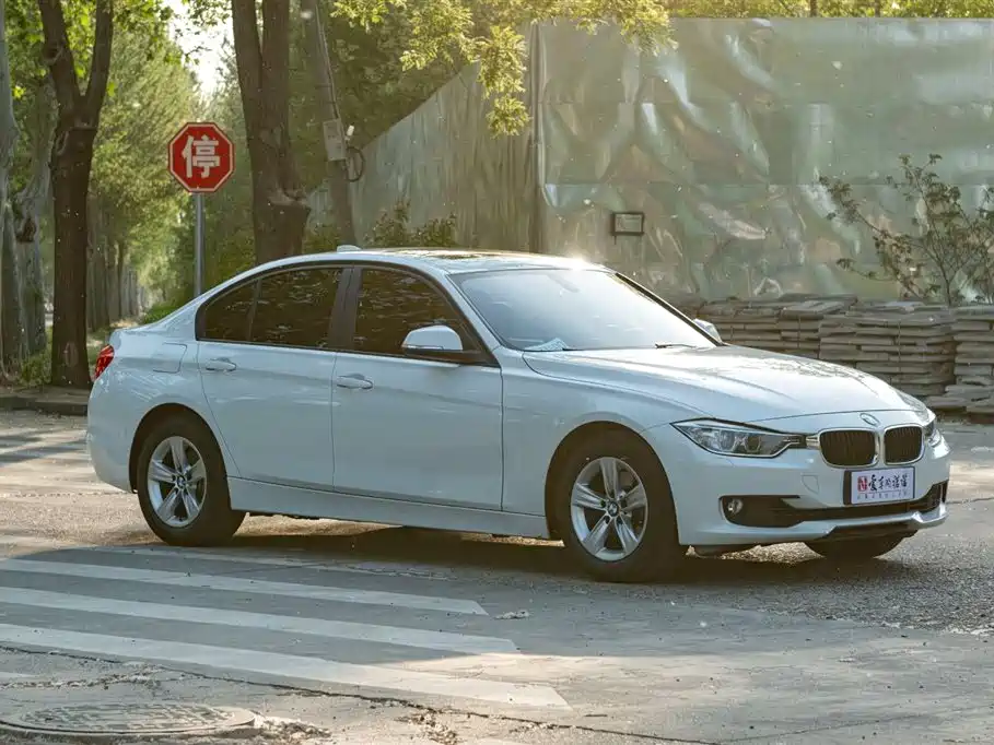 BMW 3 Series 2014 320i Fashion фото 7