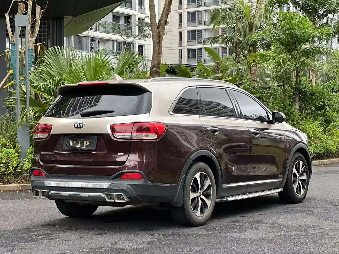 Kia Sorento 2016 2015 Sorento L 2.4L Gasoline 4WD Elite 7-Seater China V