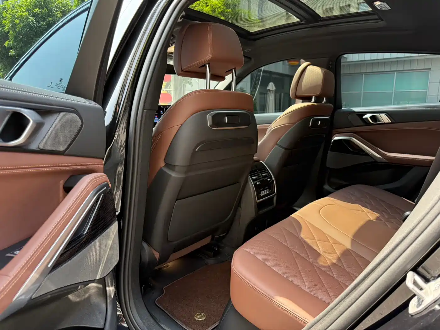 BMW X6 2023 xDrive40i Premium M Sport Package фото 11