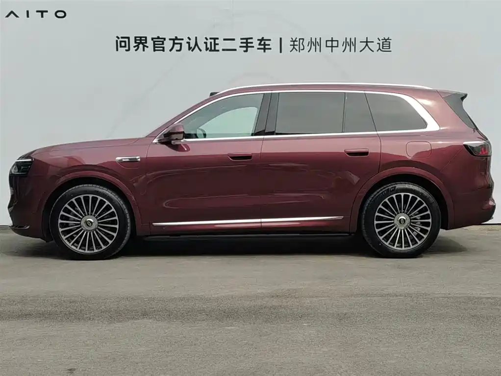 AITO Wenjie AITO M8 2025 Model Extended Range Ultra Edition 53.4kWh 5-Seater фото 3
