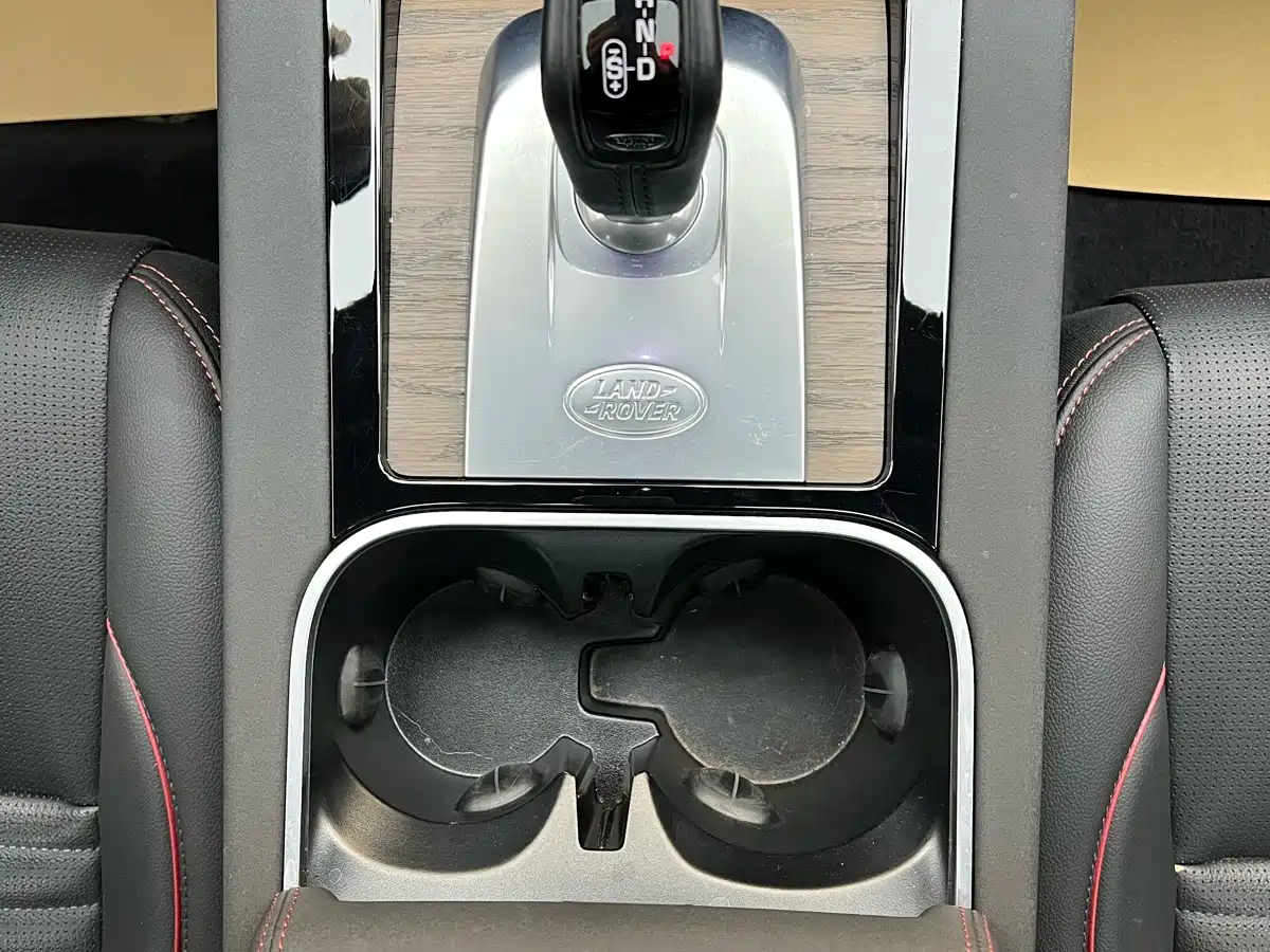 Land Rover Discovery Sport 2022 Model Facelift 249PS R-Dynamic SE Performance Tech Edition 5-seater фото 24
