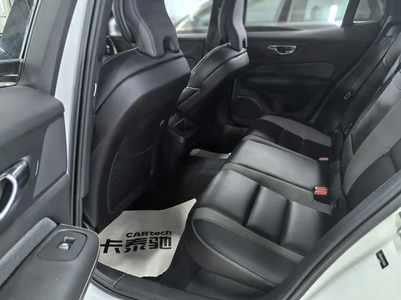 Фото 8 - Volvo S60
