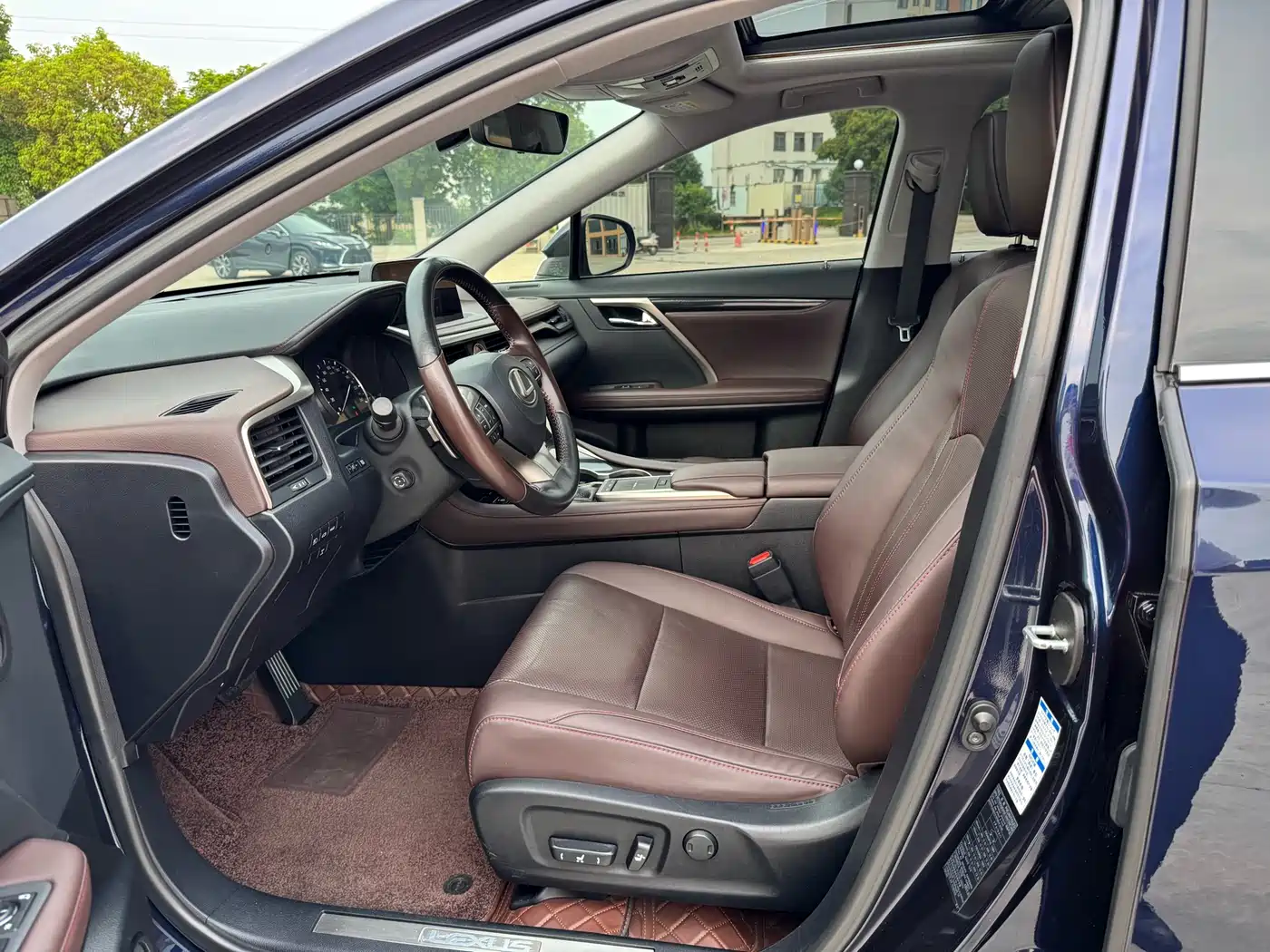 Lexus RX 2020 Facelift 300 AWD Elegance Edition фото 4