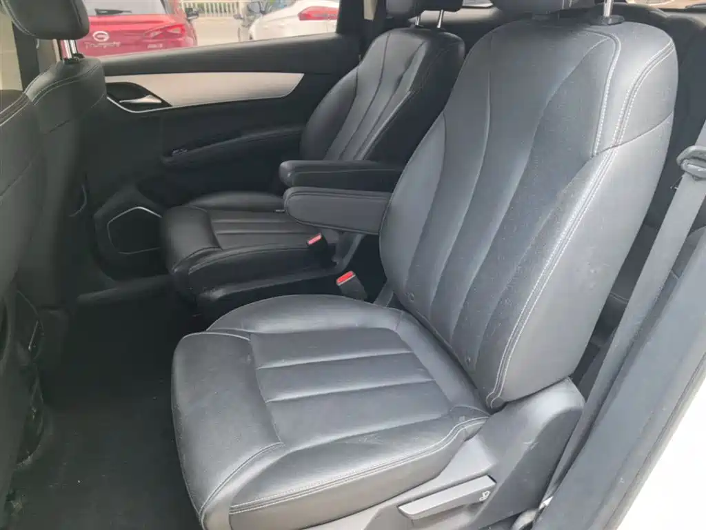 BYD Song MAX 2021 Upgrade 1.5T Automatic Luxury Edition 6-Seater фото 17