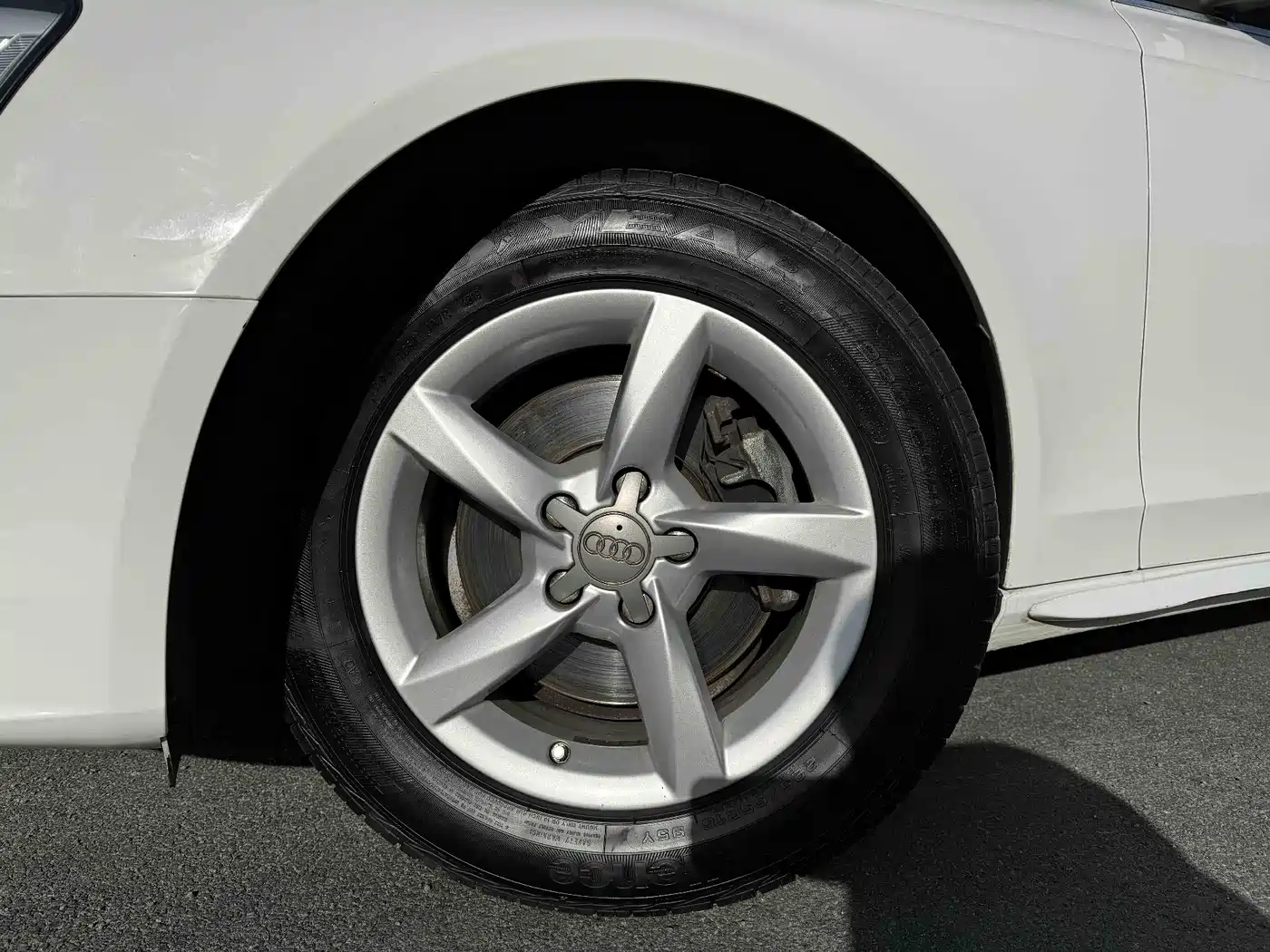 Audi A4L 2013 35 TFSI Automatic Standard фото 8