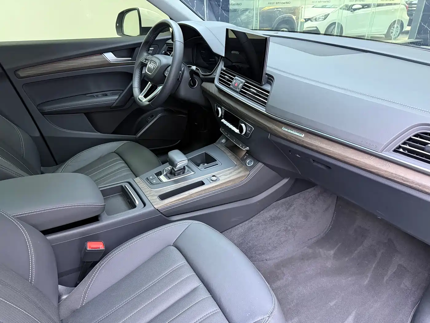 Audi Q5L 2023 40T Luxury Elegance фото 15