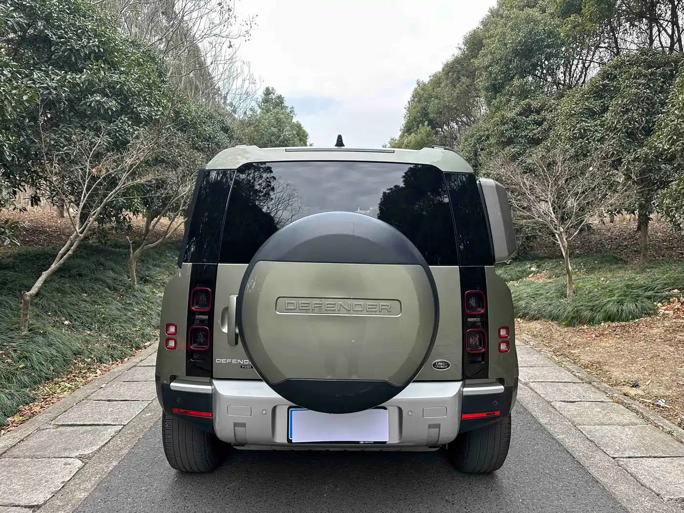 Фото 5 - Land Rover Defender