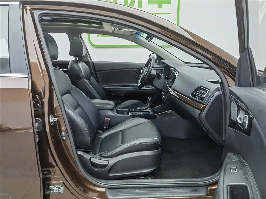 Kia K4 2014 1.8L Automatic DLX фото 23