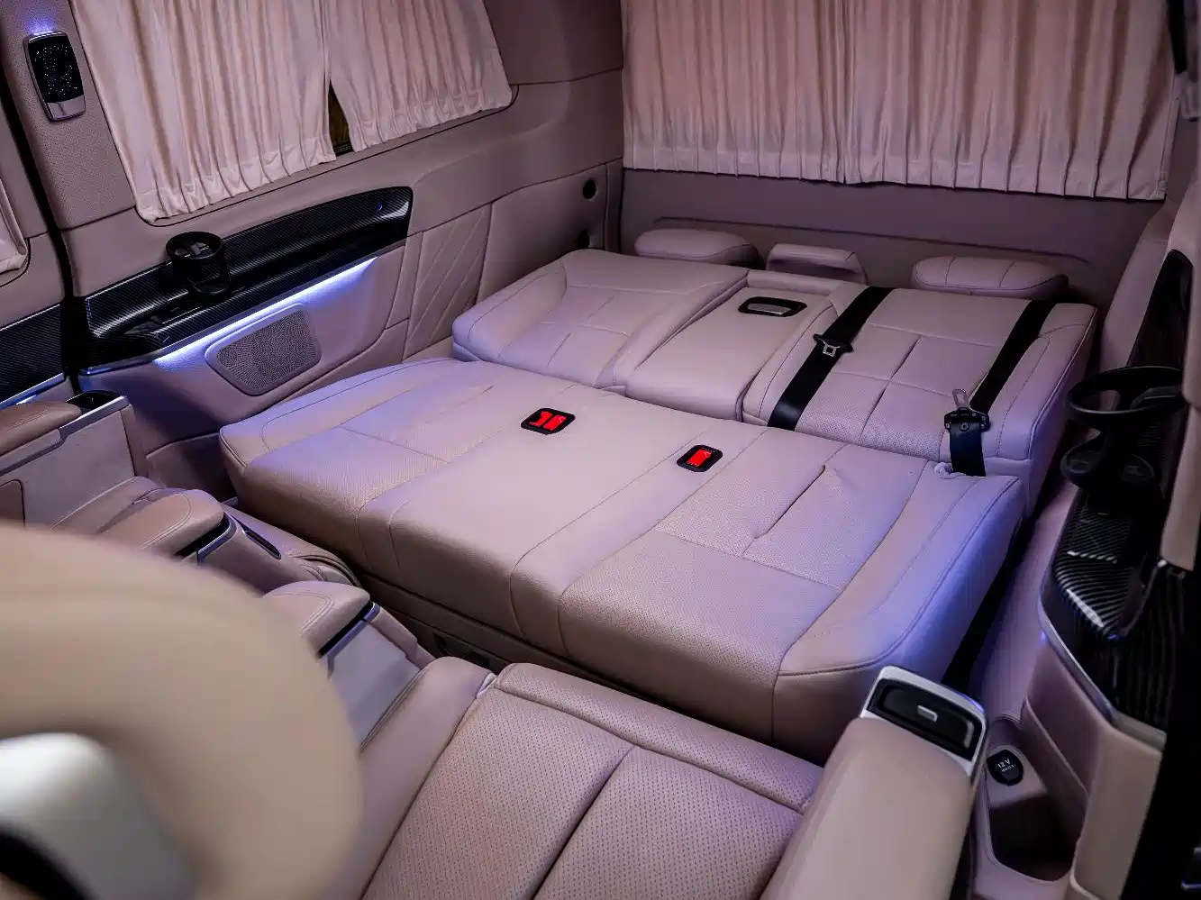 Mercedes-Benz V-Class 2017 Model V 260 Pilot Edition фото 29