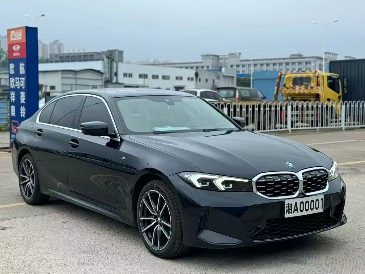 BMW 3 Series 2023 325Li xDrive M Sport Package фото 3