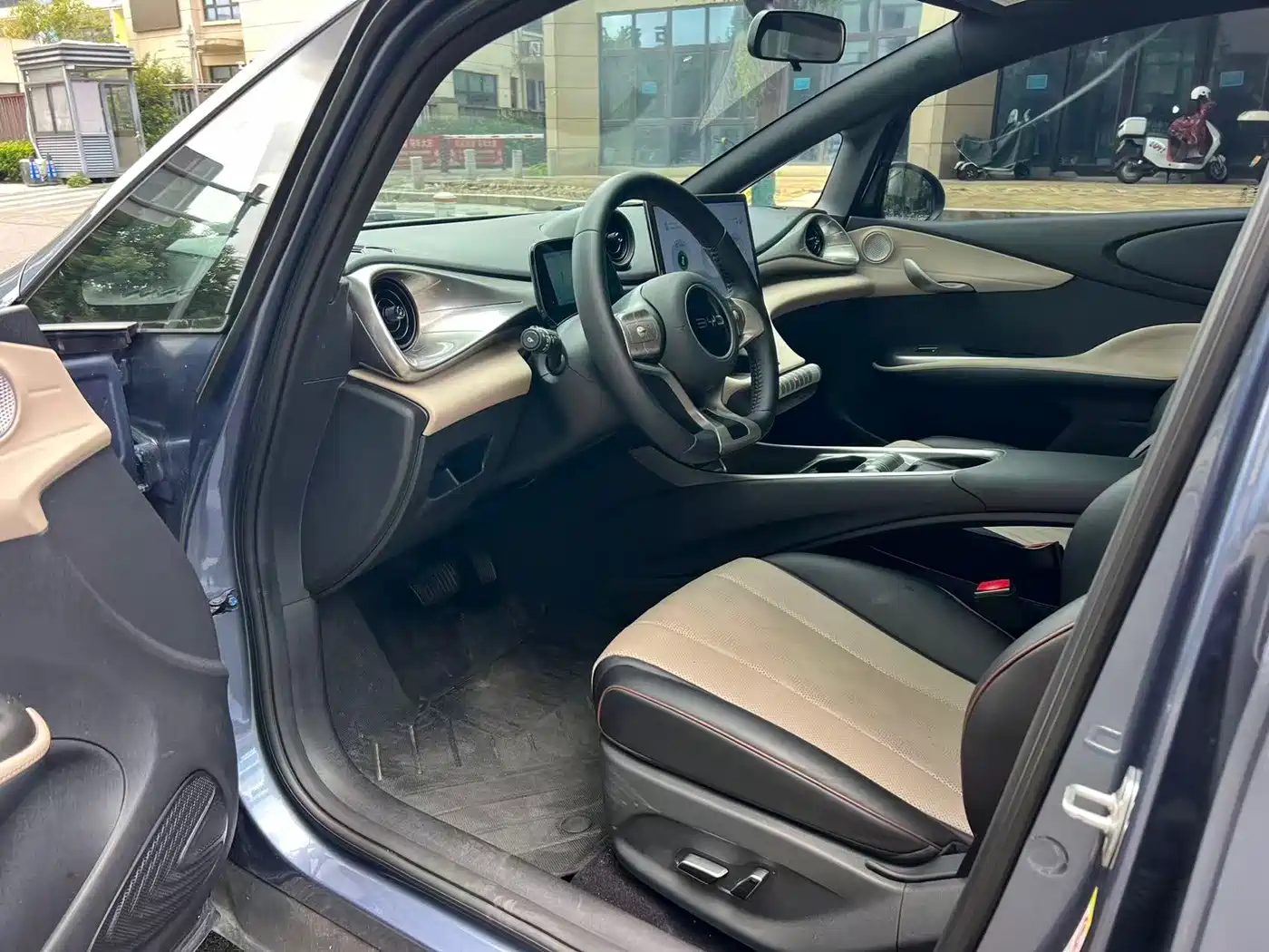 BYD Dolphin 2026 2025 420km Freedom Edition