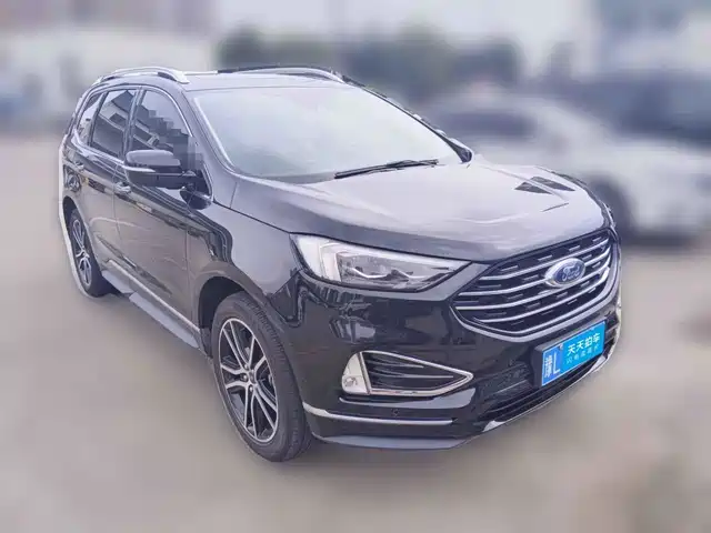 Ford Edge 2020 EcoBoost 245 2WD Luxury 7-Seater — фото 3