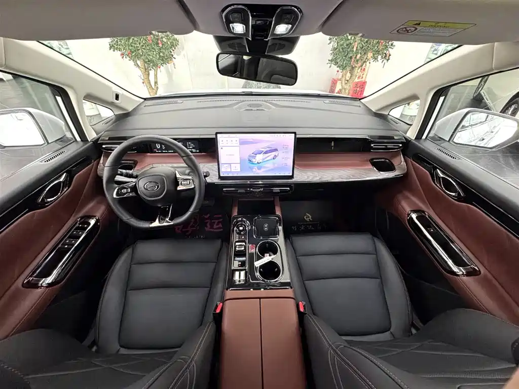GAC Trumpchi Trumpchi E8 NEV 2024 Model 150km MAX+ фото 8