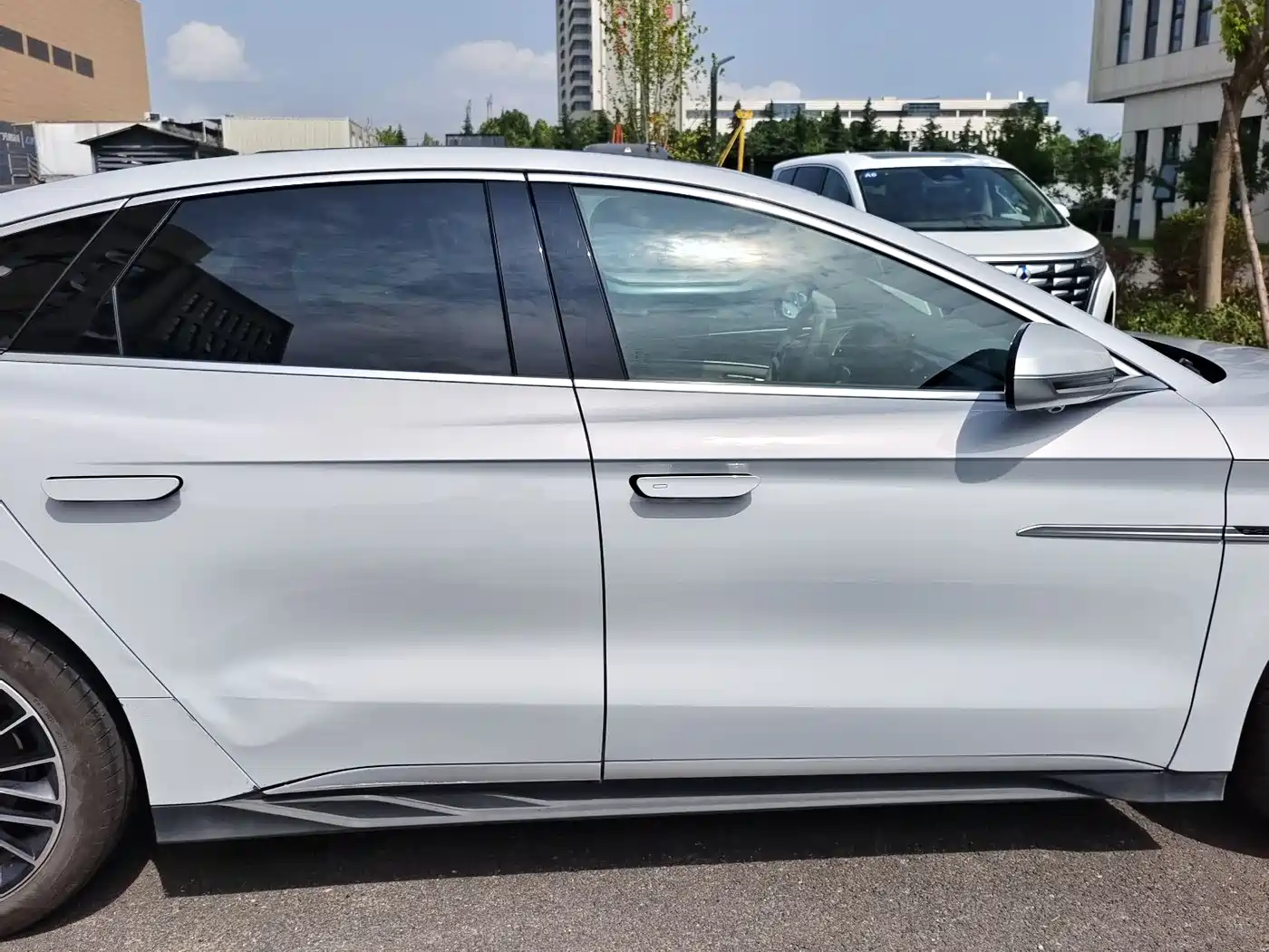 BYD Han 2024 Model DM-i Glory Edition 121KM Premium Type фото 21