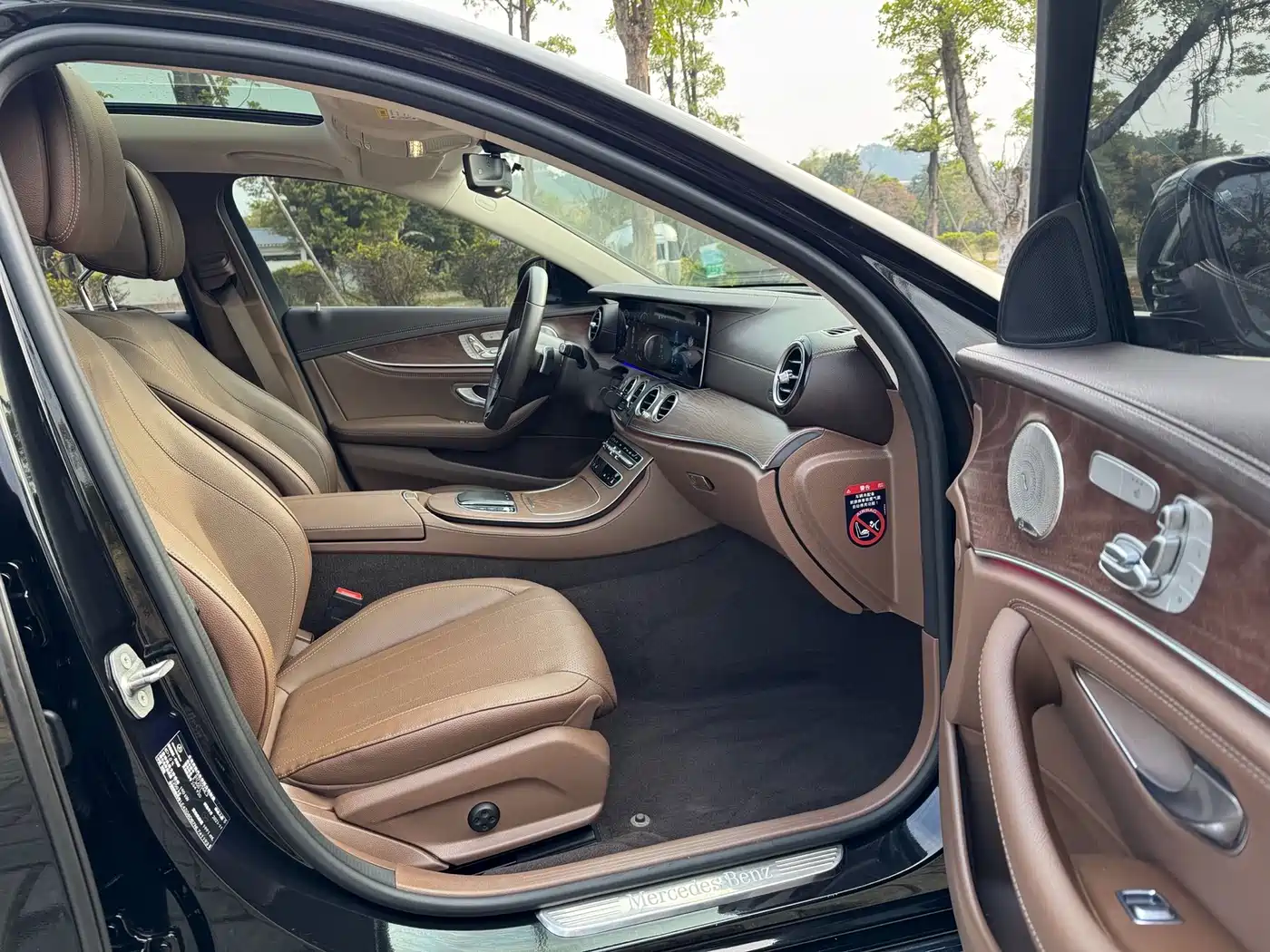 Mercedes-Benz E-Class 2021 E 300 L Luxury фото 4