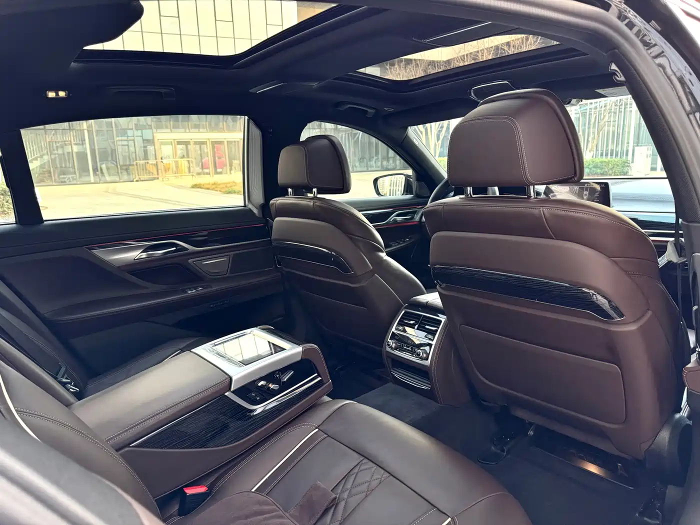 BMW 7 Series 2021 Model 730Li M Sport Package фото 21