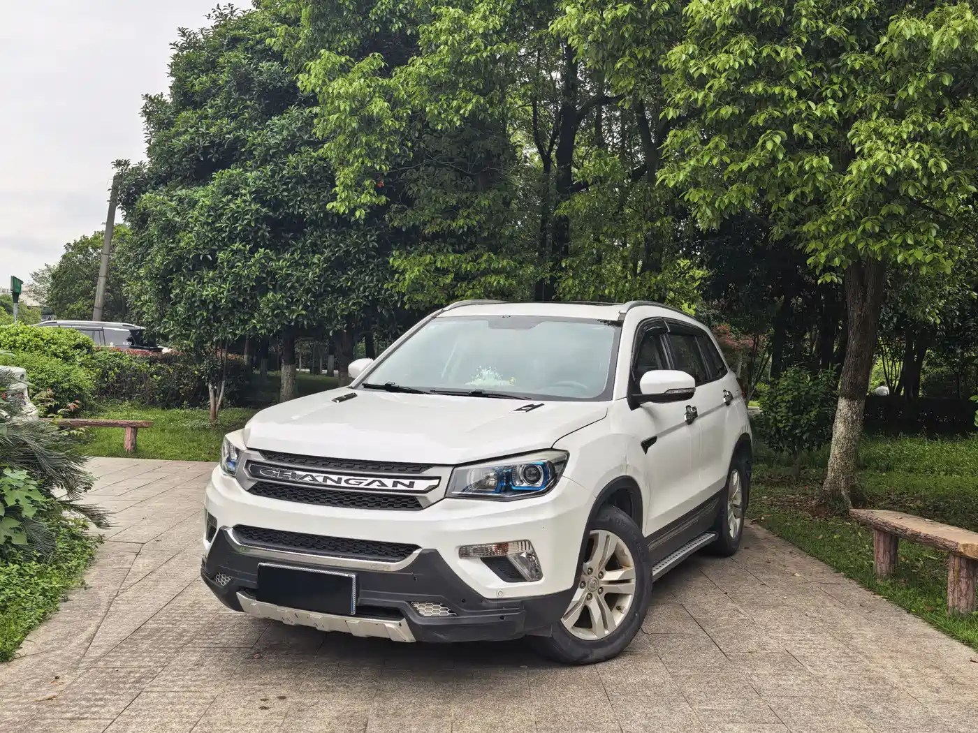 CHANGAN CS75