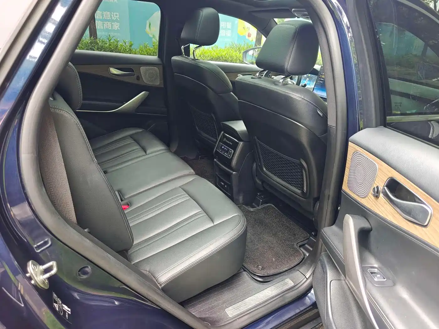 Denza X 2020 PHEV Classic Edition фото 20