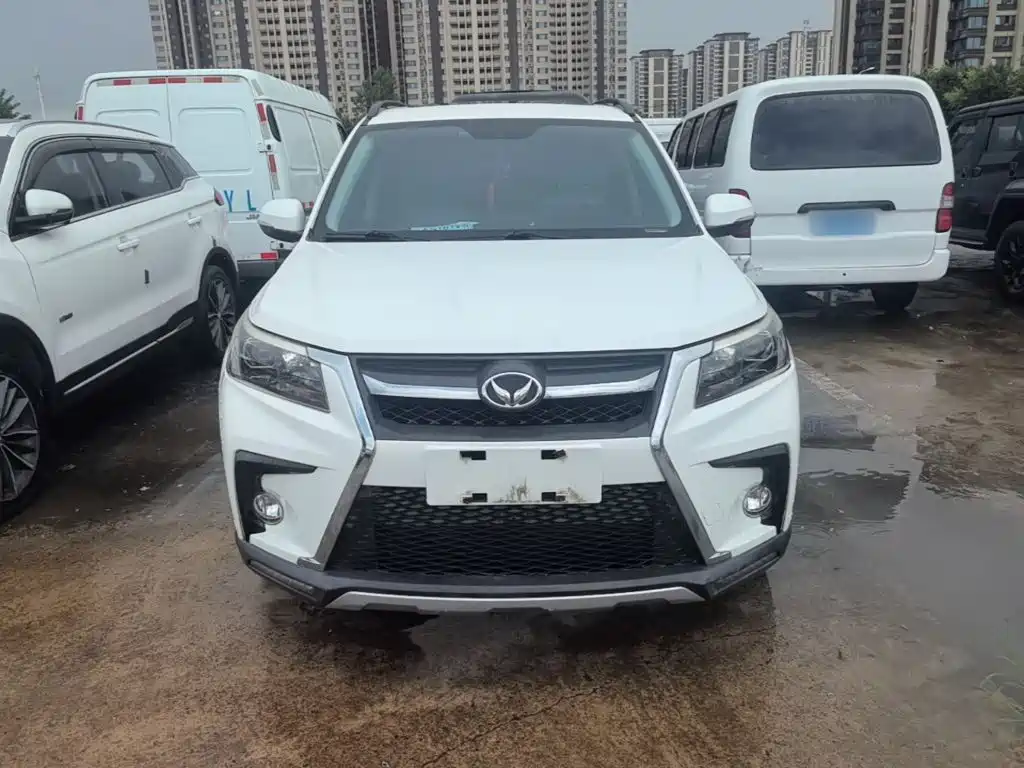 BAIC Huansu S5 2017 2017 1.3T CVT Premium
