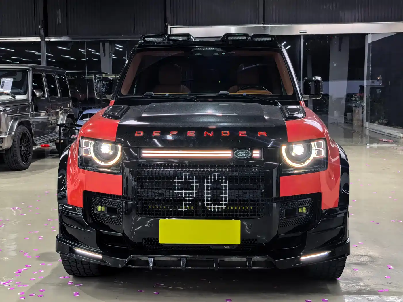 Land Rover Defender 2022 Model 90 3.0T P400 XS фото 2