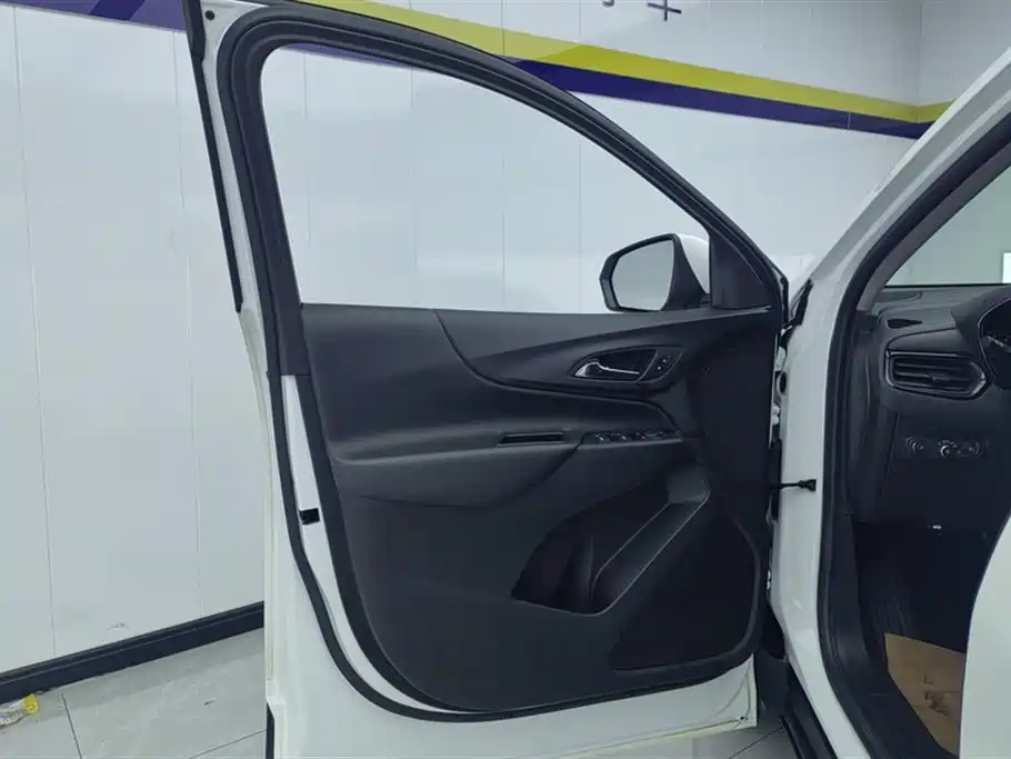 Chevrolet Equinox 2022 535T Galloping Edition фото 7