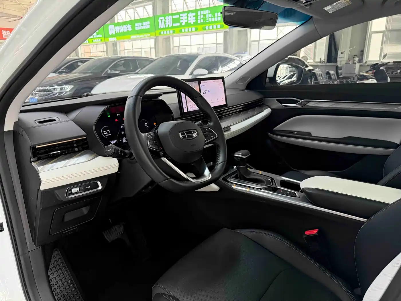 Geely Emgrand L 2022 2022 1.4T CVT Prestige Type