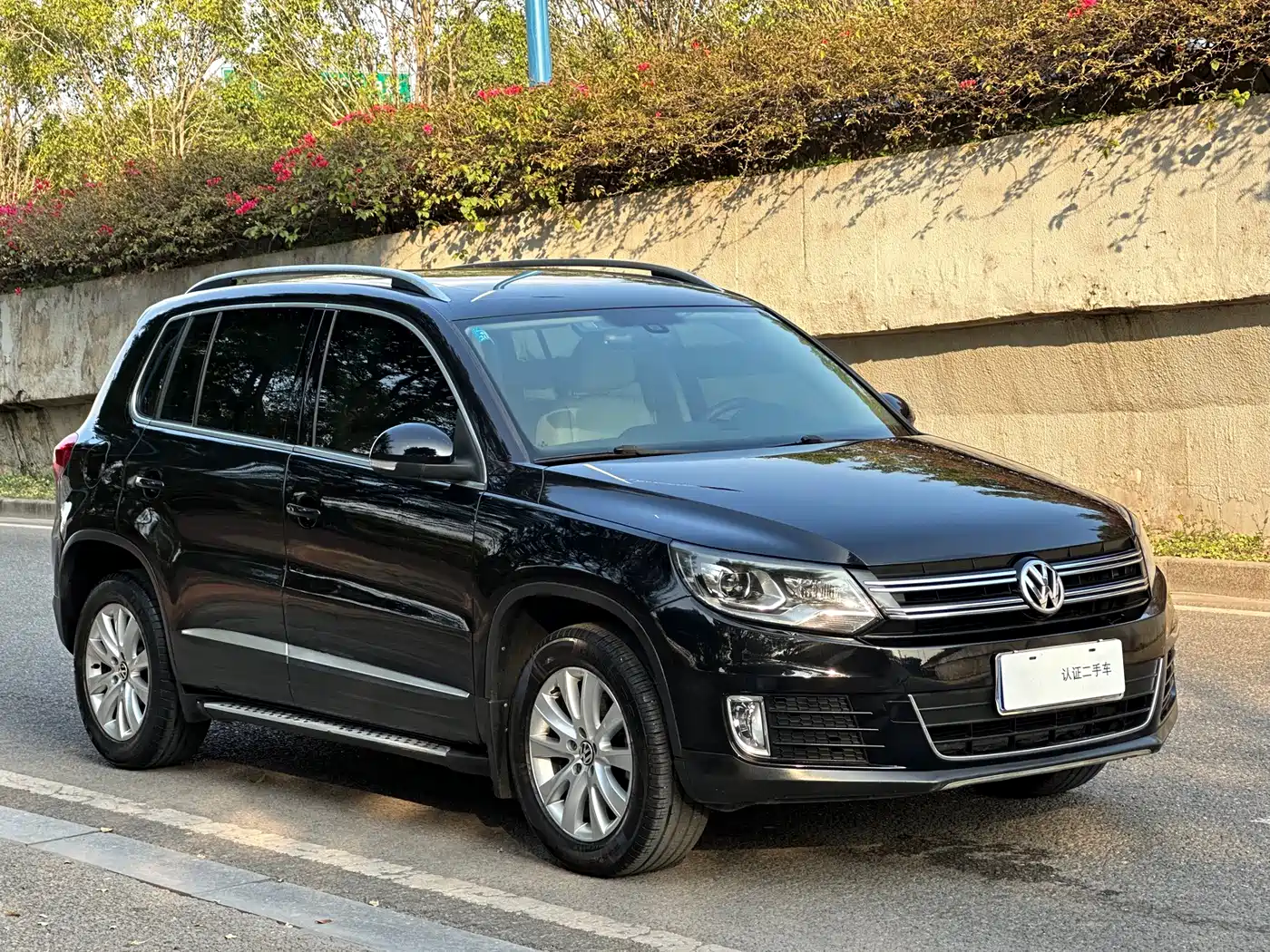 Volkswagen Tiguan 2015 1.8TSI Automatic 2WD Highline фото 3