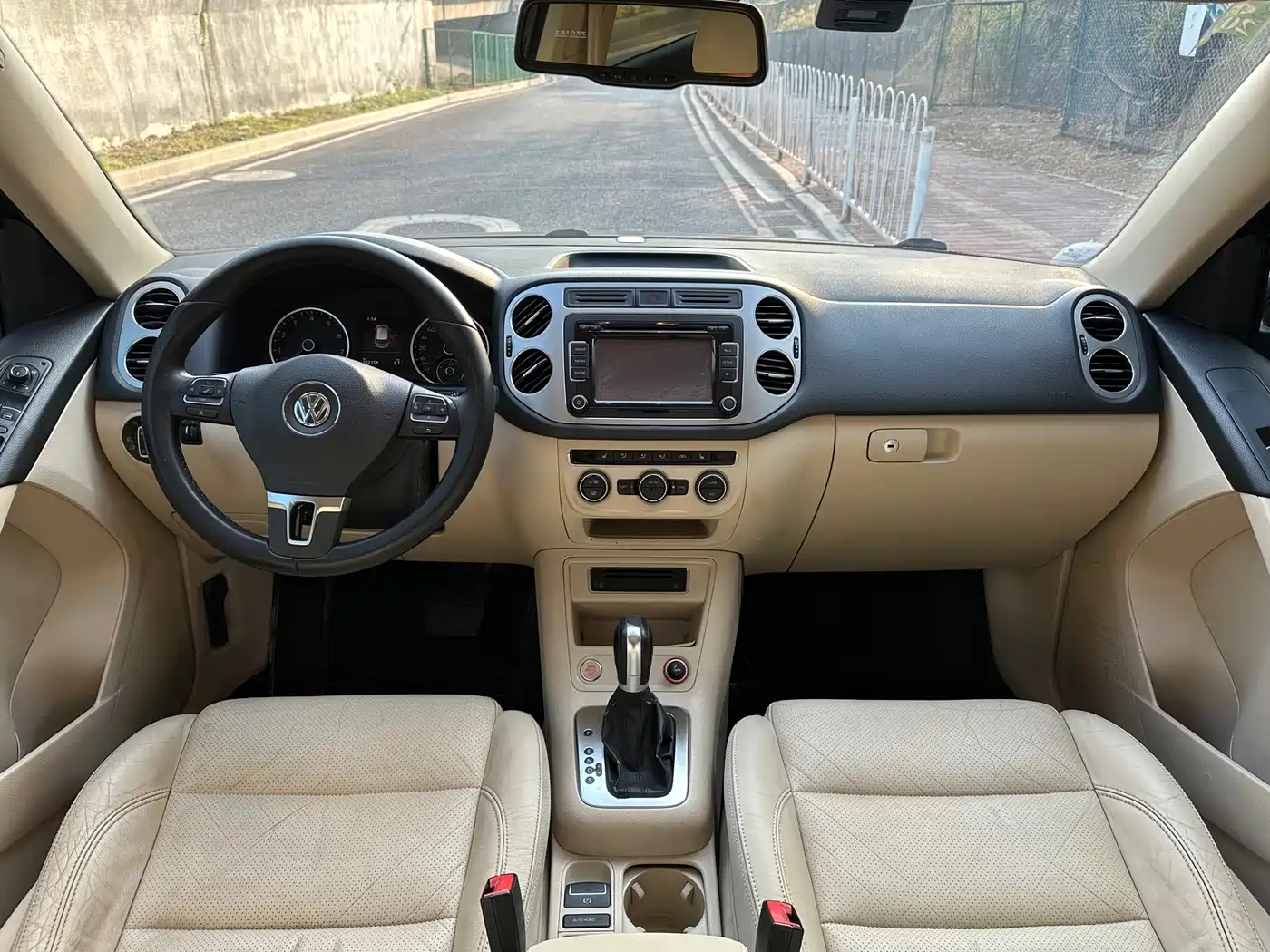 Volkswagen Tiguan 2015 1.8TSI Automatic 2WD Highline фото 13