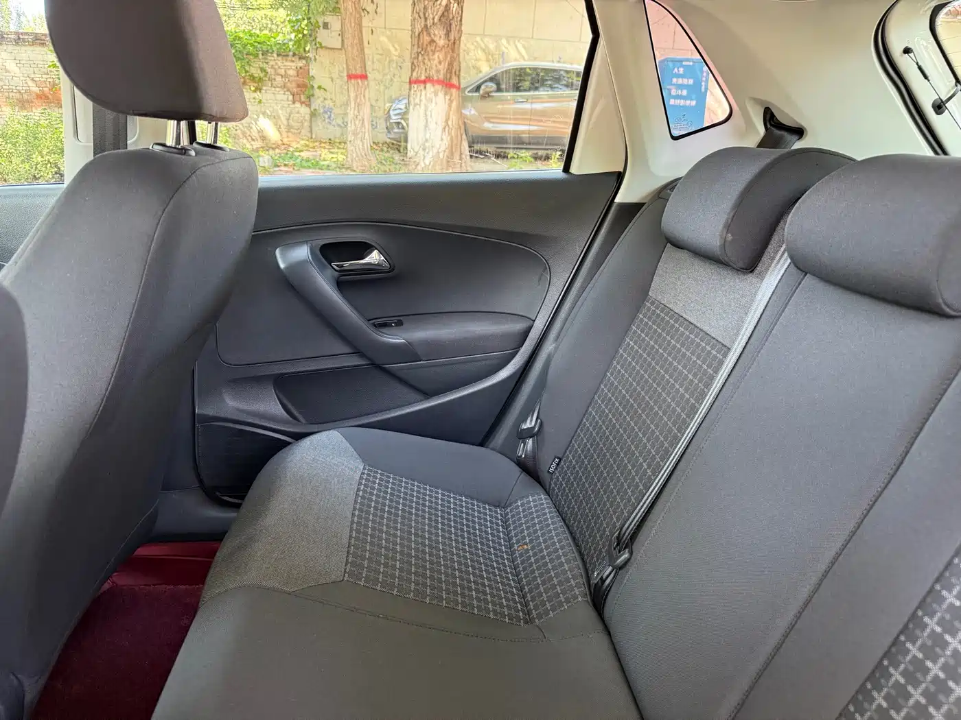 Volkswagen Polo 2016 2016 1.6L Automatic Comfort