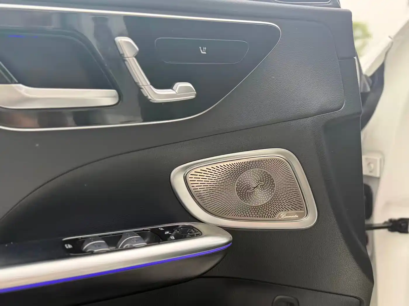 Mercedes-Benz C-Class 2025 Facelift C 260 L Night Sport Edition фото 10