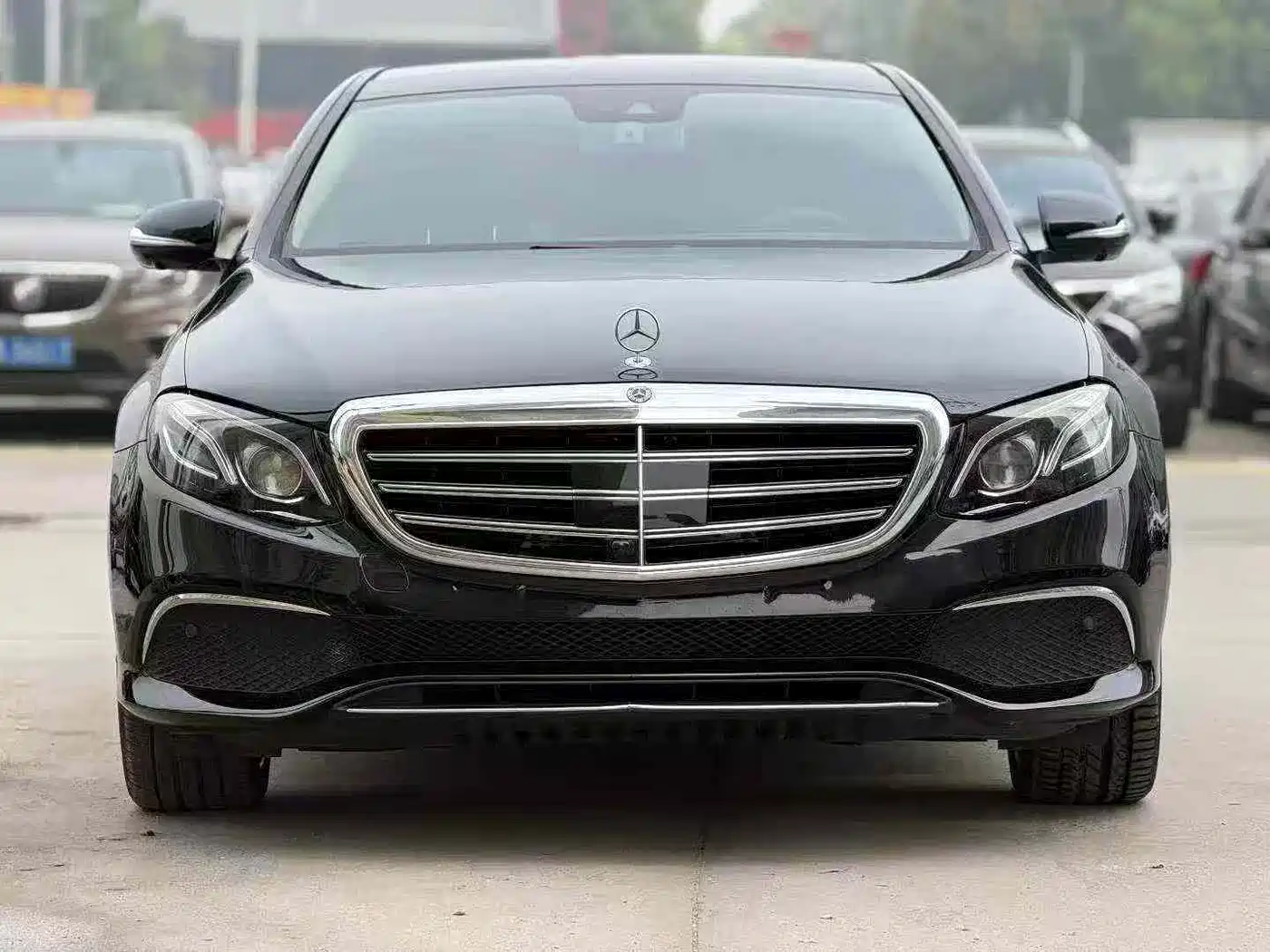 Mercedes-Benz E-Class 2017 Model E 320 L 4MATIC фото 2