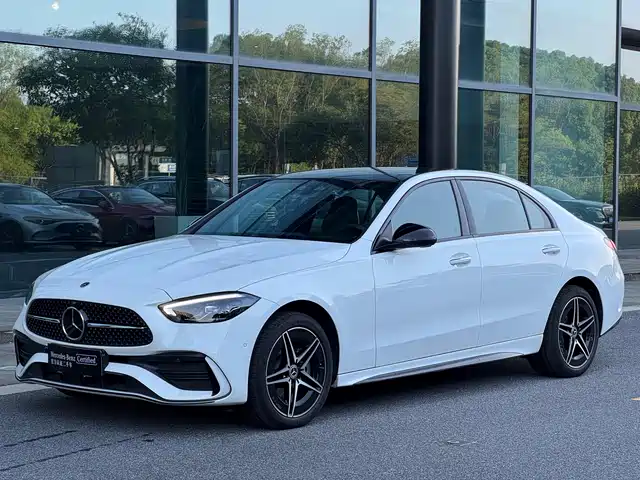 Mercedes-Benz C-Class 2025