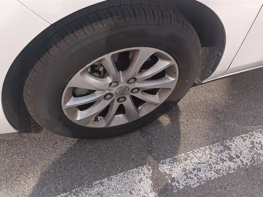 Buick GL8 2017 ES 28T Premium China V фото 6