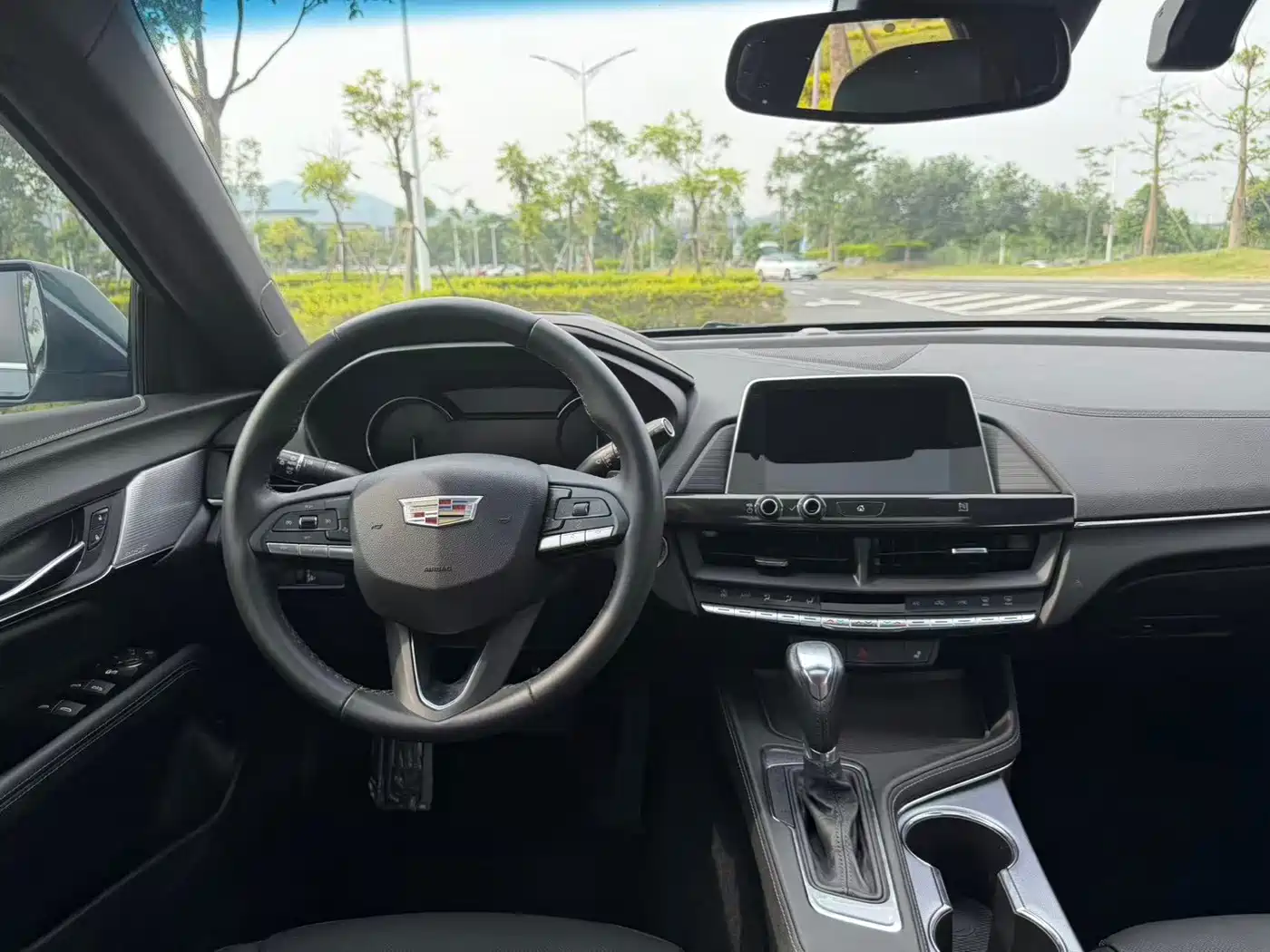 Cadillac CT4 2022 2022 28T Luxury Model
