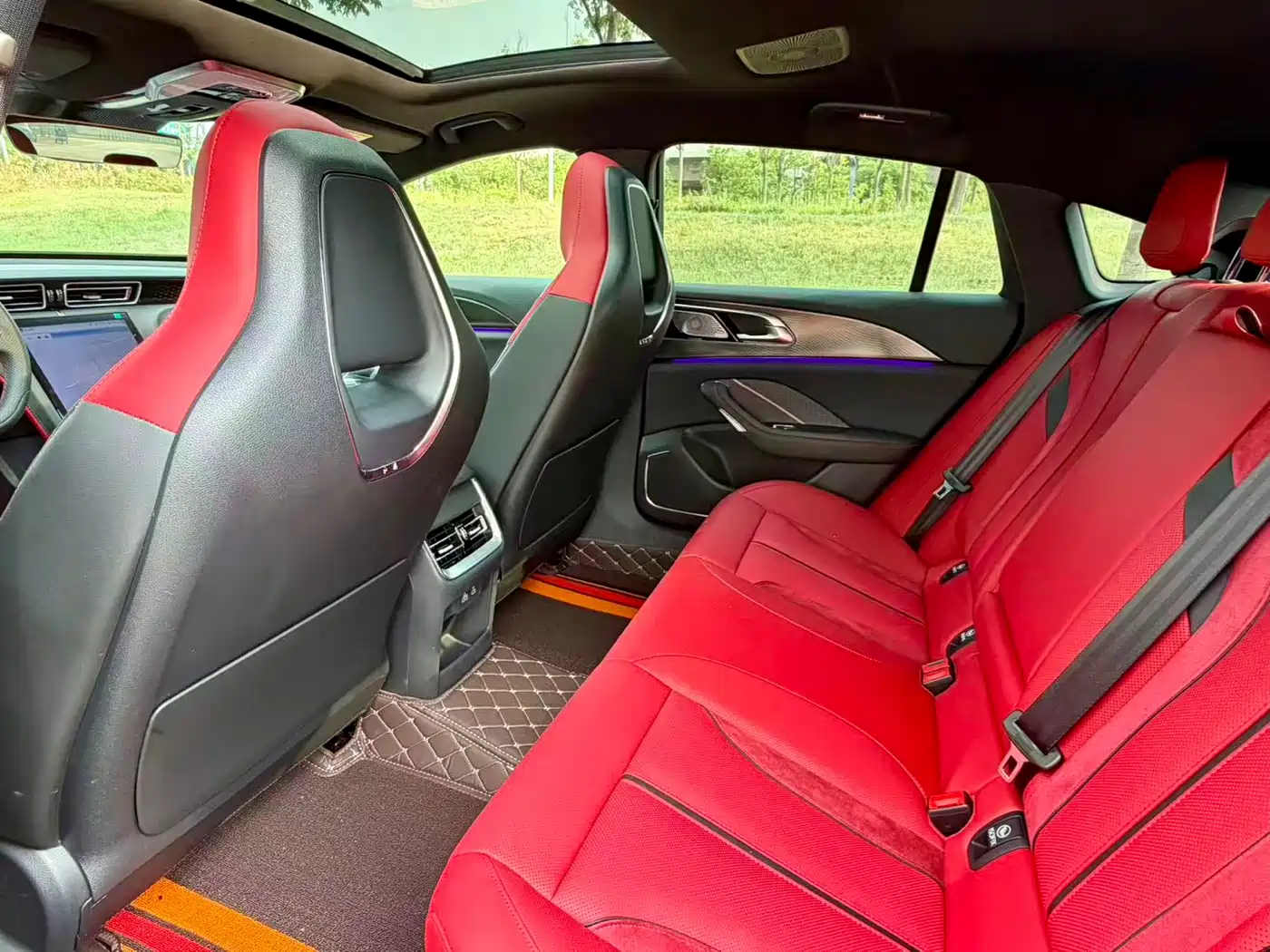 Hongqi H6 2025 Model 2.0T Far-Reaching Edition фото 5