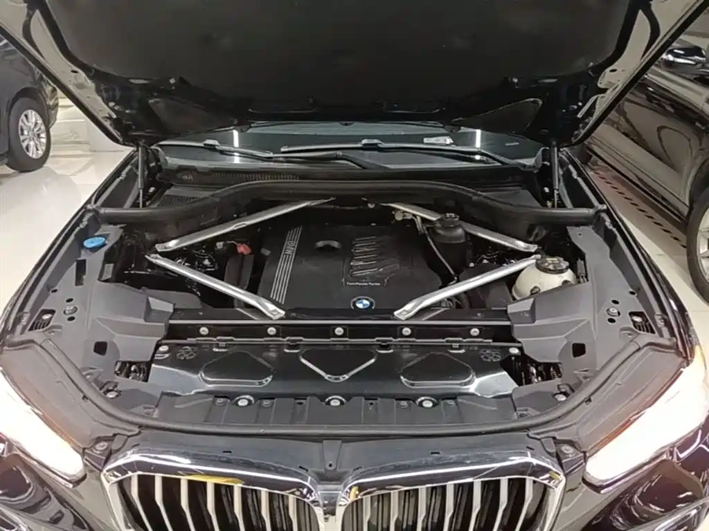 BMW X5 (Import) 2019 xDrive40i M Sport Package фото 20