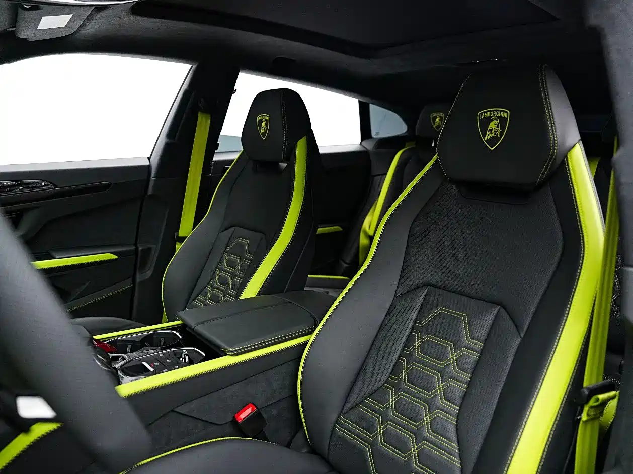 Lamborghini Urus SE 2025 4.0T Standard Edition фото 13