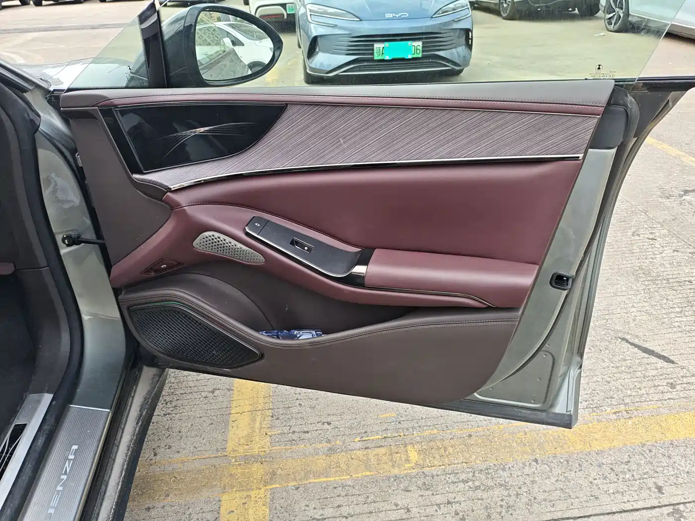 Denza Z9GT 2024 1100 AWD Ultra Edition фото 24