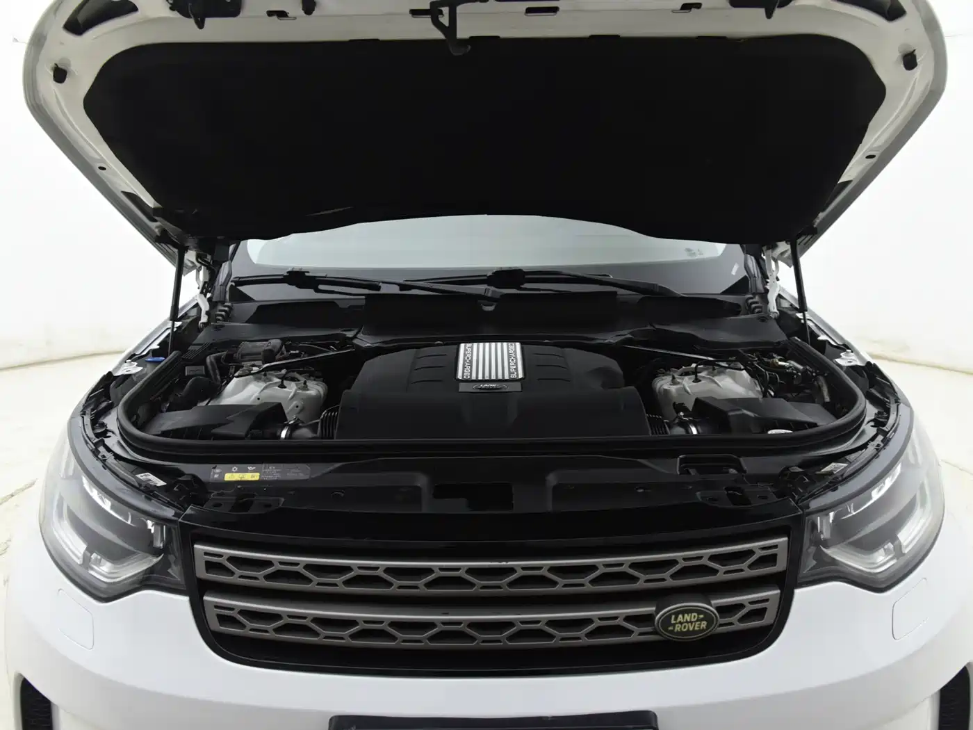 Land Rover Discovery 2019 3.0 SC V6 SE фото 9