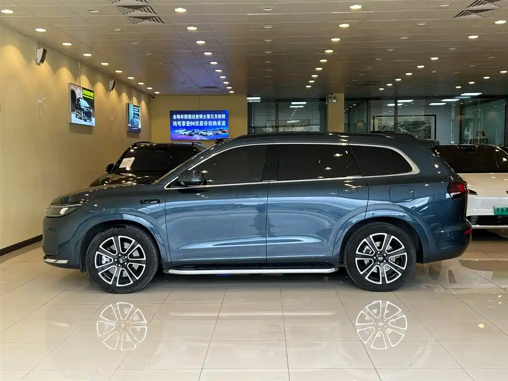 AITO Wenjie AITO M7 2024 1.5T Smart Drive 4WD Ultra 6-seater фото 4