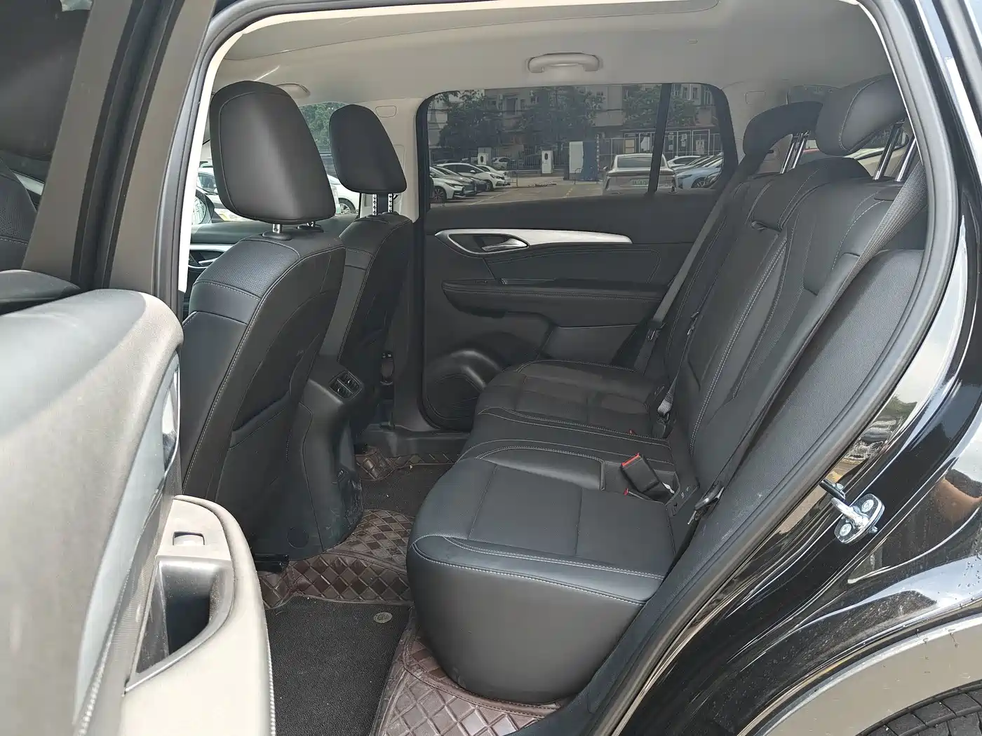 Buick Envision Plus 2025 2025 Enclave Plus 28T 2WD Platinum Edition