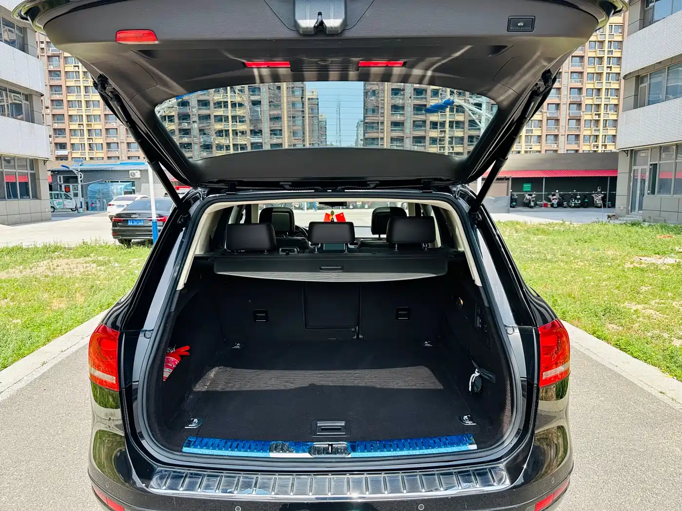 Volkswagen Touareg 2011 3.0TSI Comfort фото 6