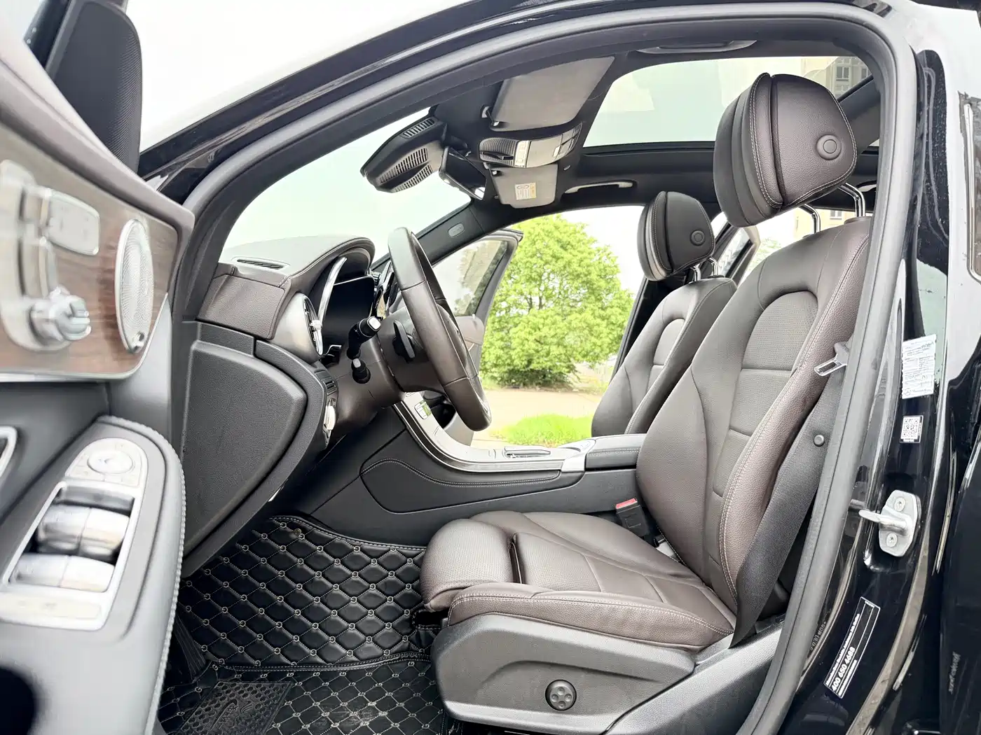 Mercedes-Benz GLC 2021 GLC 300 L 4MATIC Luxury фото 4