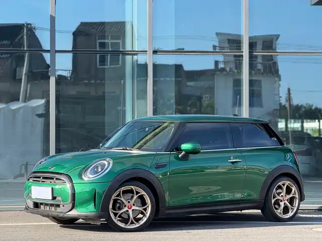 MINI 2022