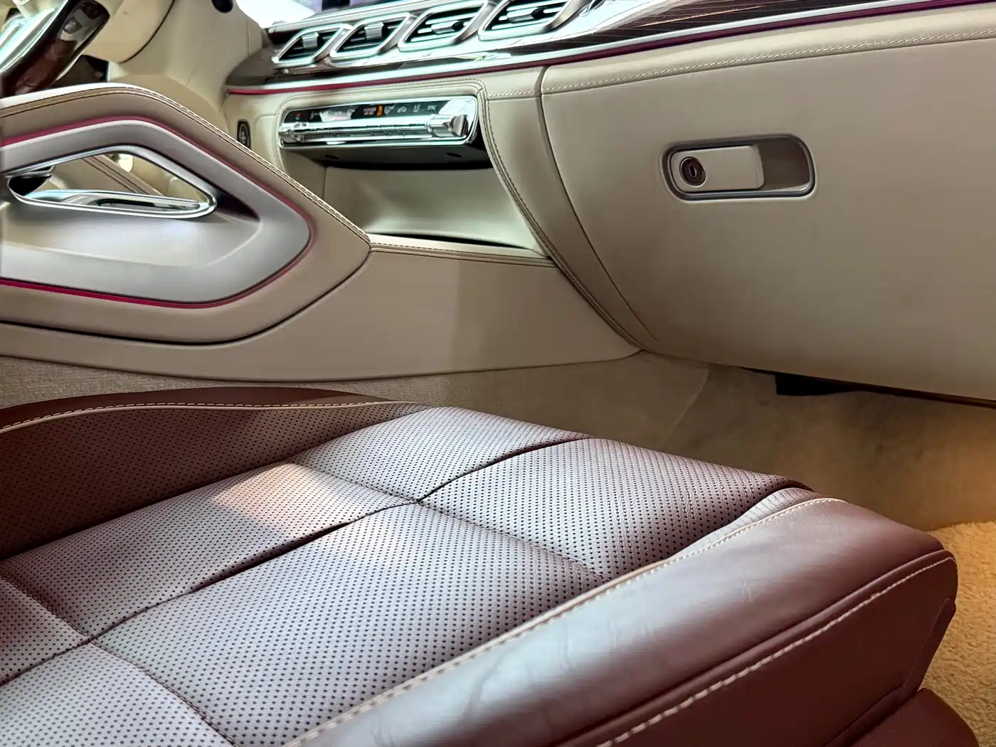 Mercedes-Benz Maybach GLS 2024 GLS 480 4MATIC фото 26