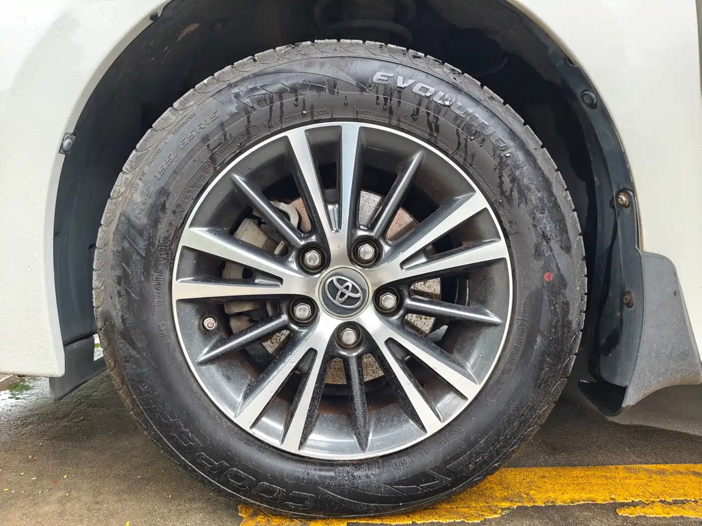 Toyota Levin 2016 1.6G CVT Elite Edition фото 23